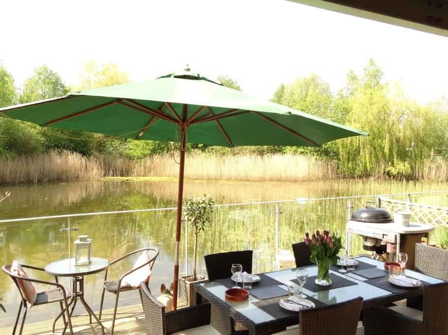 Blueberry Cottage - Lower Mill Estate Somerford Keynes 外观 照片